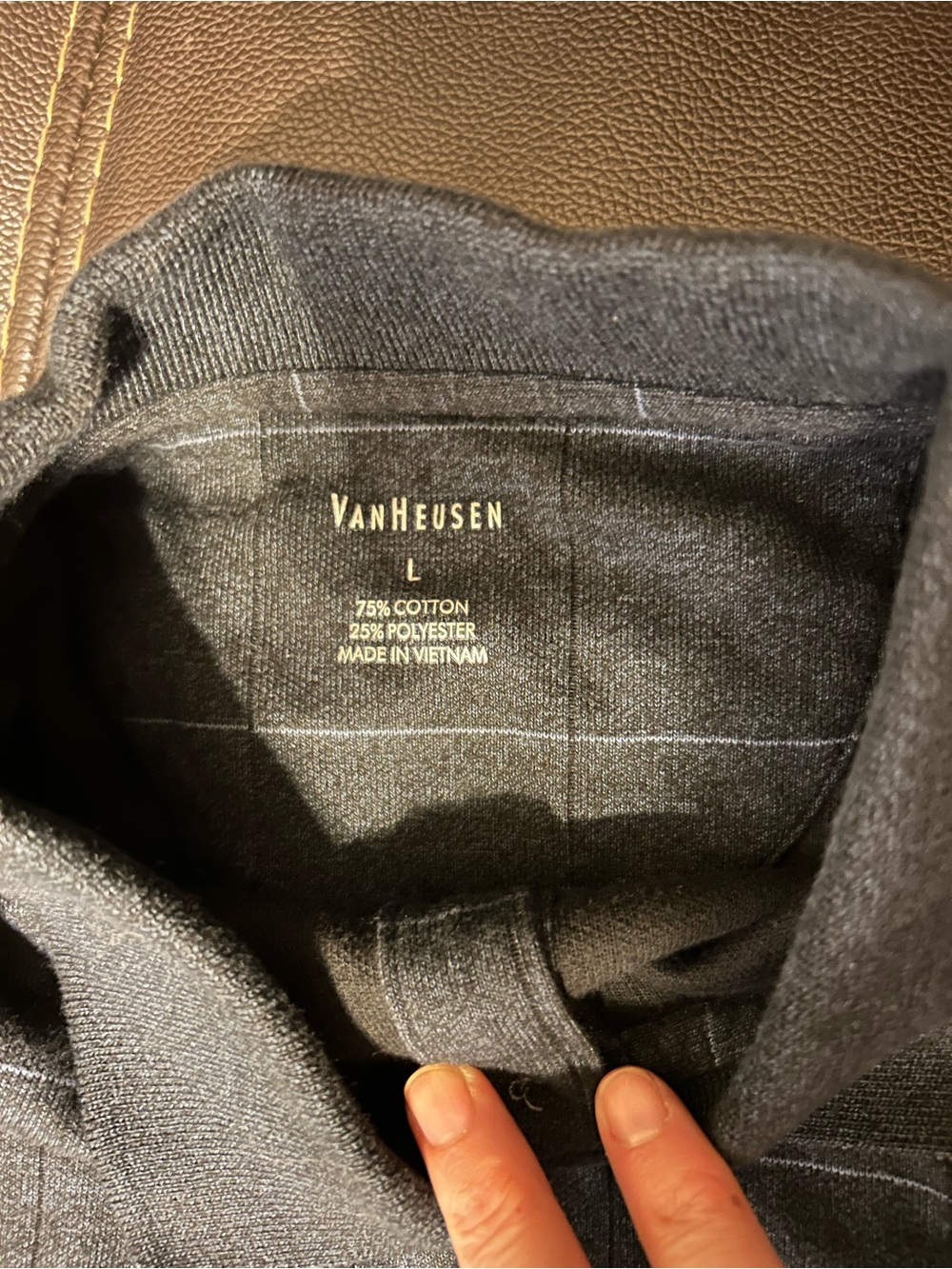 Van Heusen Long Sleeve Polo Charcoal Gray/Light Blue Pin Stripe. Men’s Large. - Picture 5 of 9